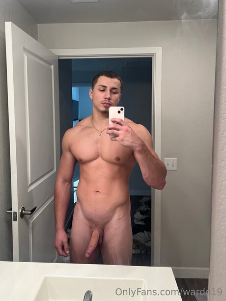 Foto desnuda filtrada de OnlyFans de Fanvidz