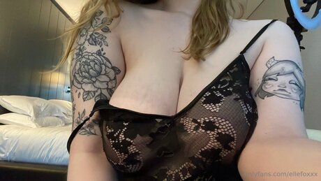 Foto desnuda filtrada de OnlyFans de Ellefoxfree