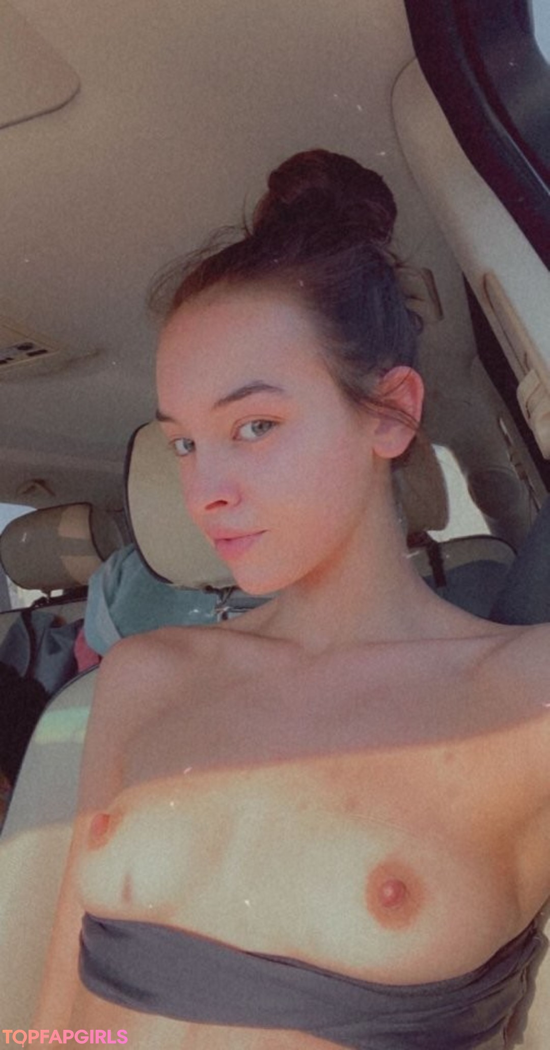 Foto desnuda filtrada de OnlyFans de Charity4charity #2 Foto desnuda filtrada de OnlyFans de Charity4charity #2