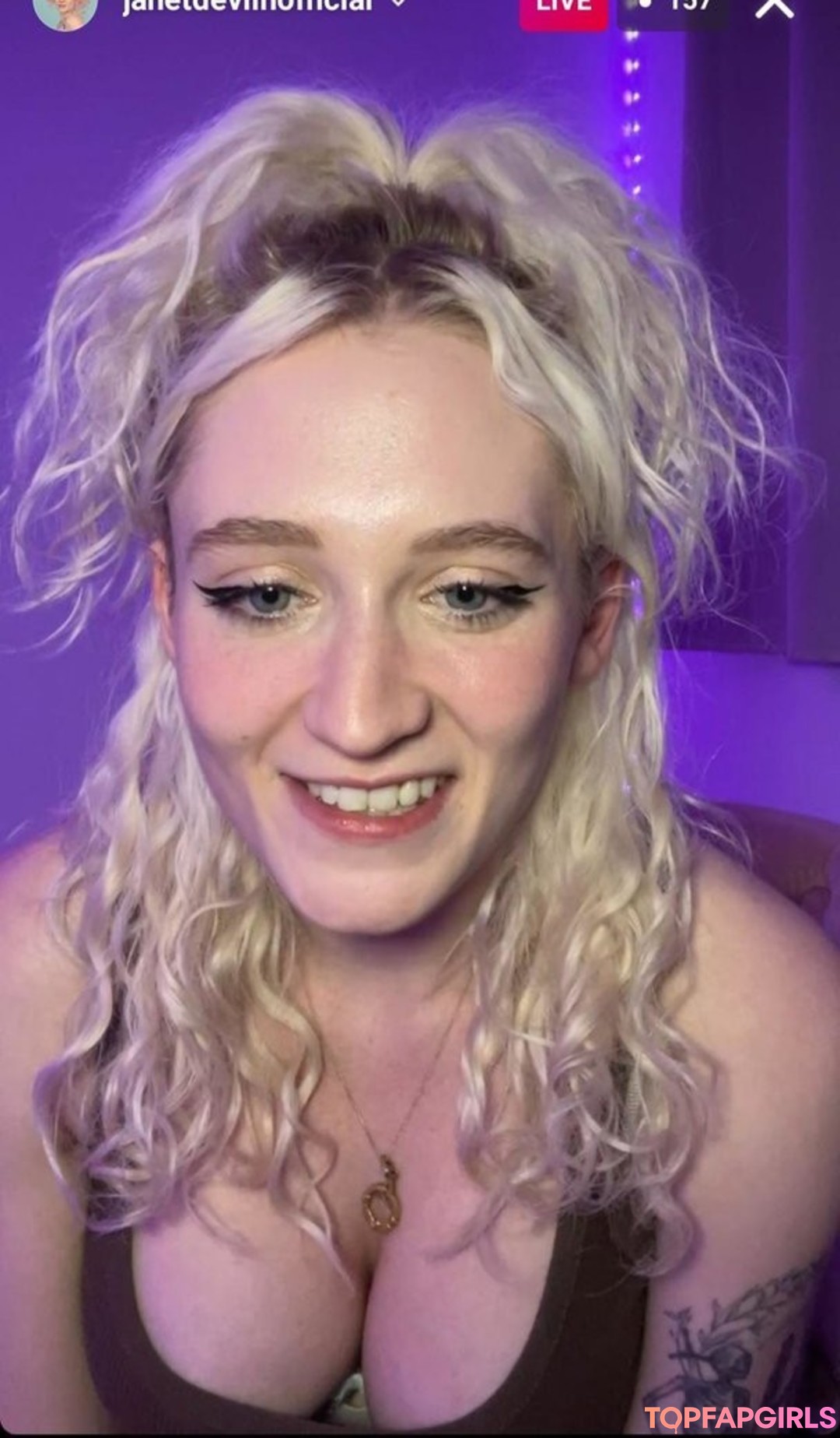 Foto desnuda filtrada de OnlyFans de Janet Devlin #1 Foto desnuda filtrada de OnlyFans de Janet Devlin #1