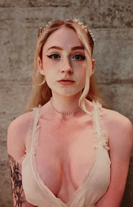 Janet Devlin