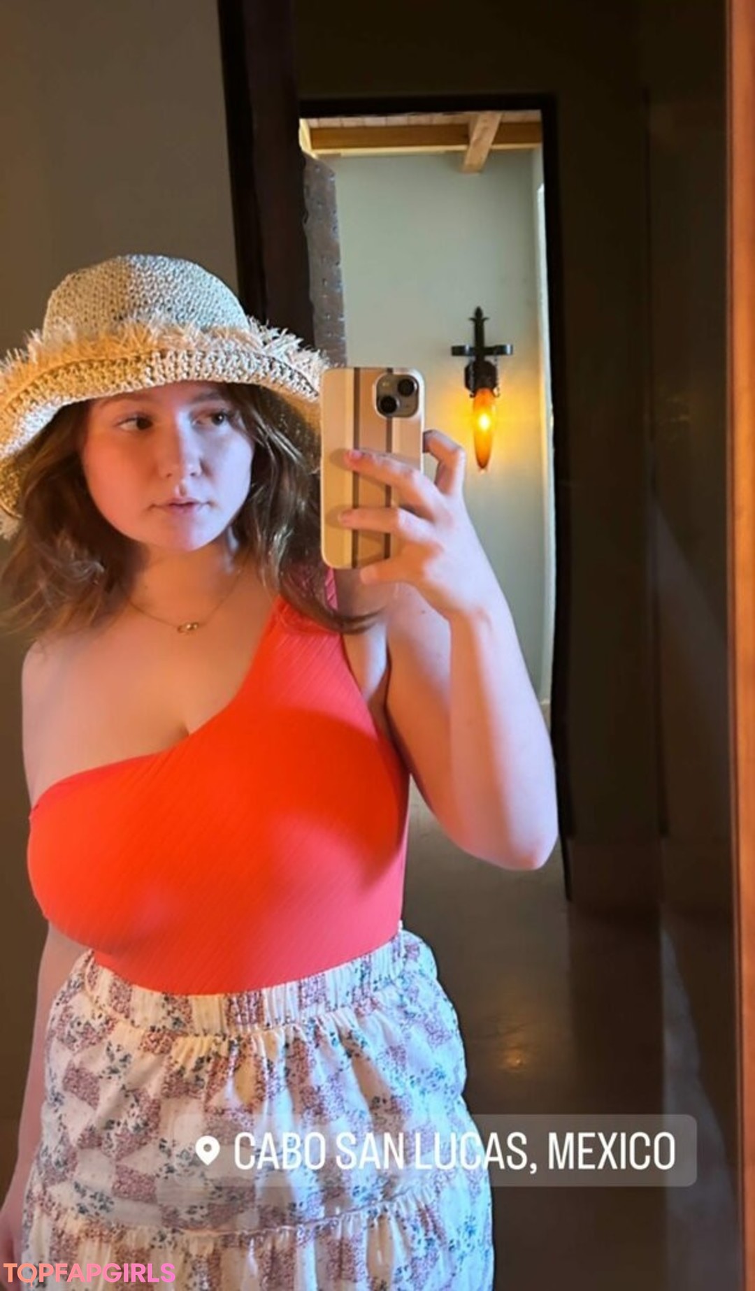 Foto desnuda filtrada de OnlyFans de Emma Kenney #241 Foto desnuda filtrada de OnlyFans de Emma Kenney #241