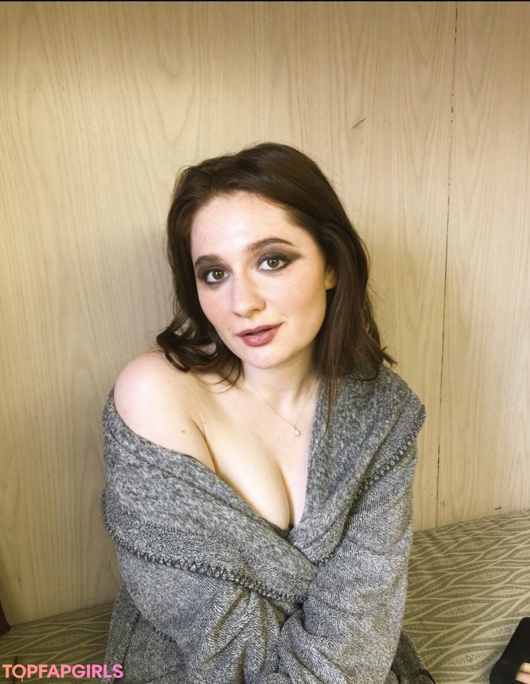 Foto desnuda filtrada de OnlyFans de Emma Kenney #33 Foto desnuda filtrada de OnlyFans de Emma Kenney #33