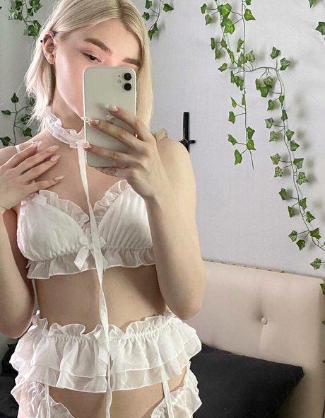 Foto desnuda filtrada de OnlyFans de Allotrop
