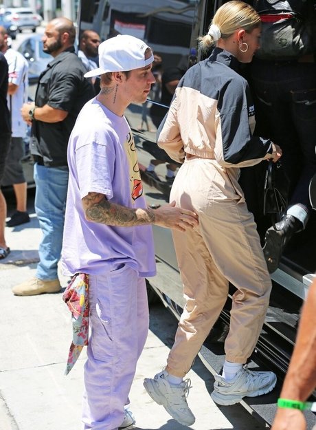 Hailey Baldwin Bieber