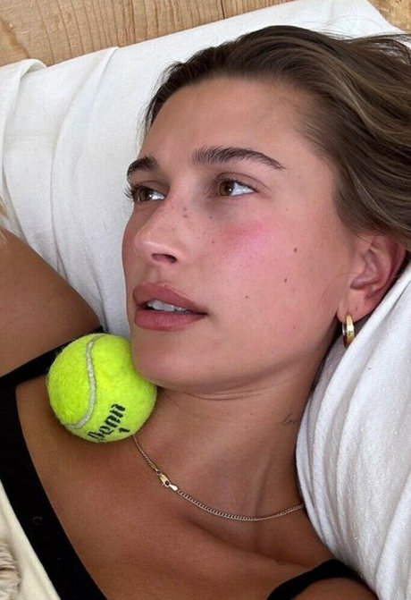 Hailey Baldwin Bieber