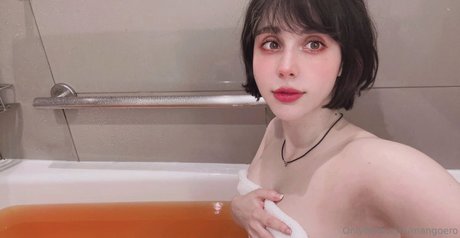 Foto desnuda filtrada de OnlyFans de Mangoecos