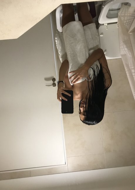 Foto desnuda filtrada de OnlyFans de Melina Lox