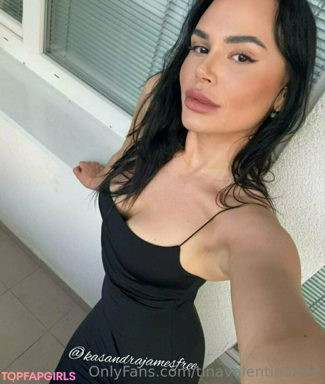 Foto desnuda filtrada de OnlyFans de Tinavalentinafree #221 Foto desnuda filtrada de OnlyFans de Tinavalentinafree #221