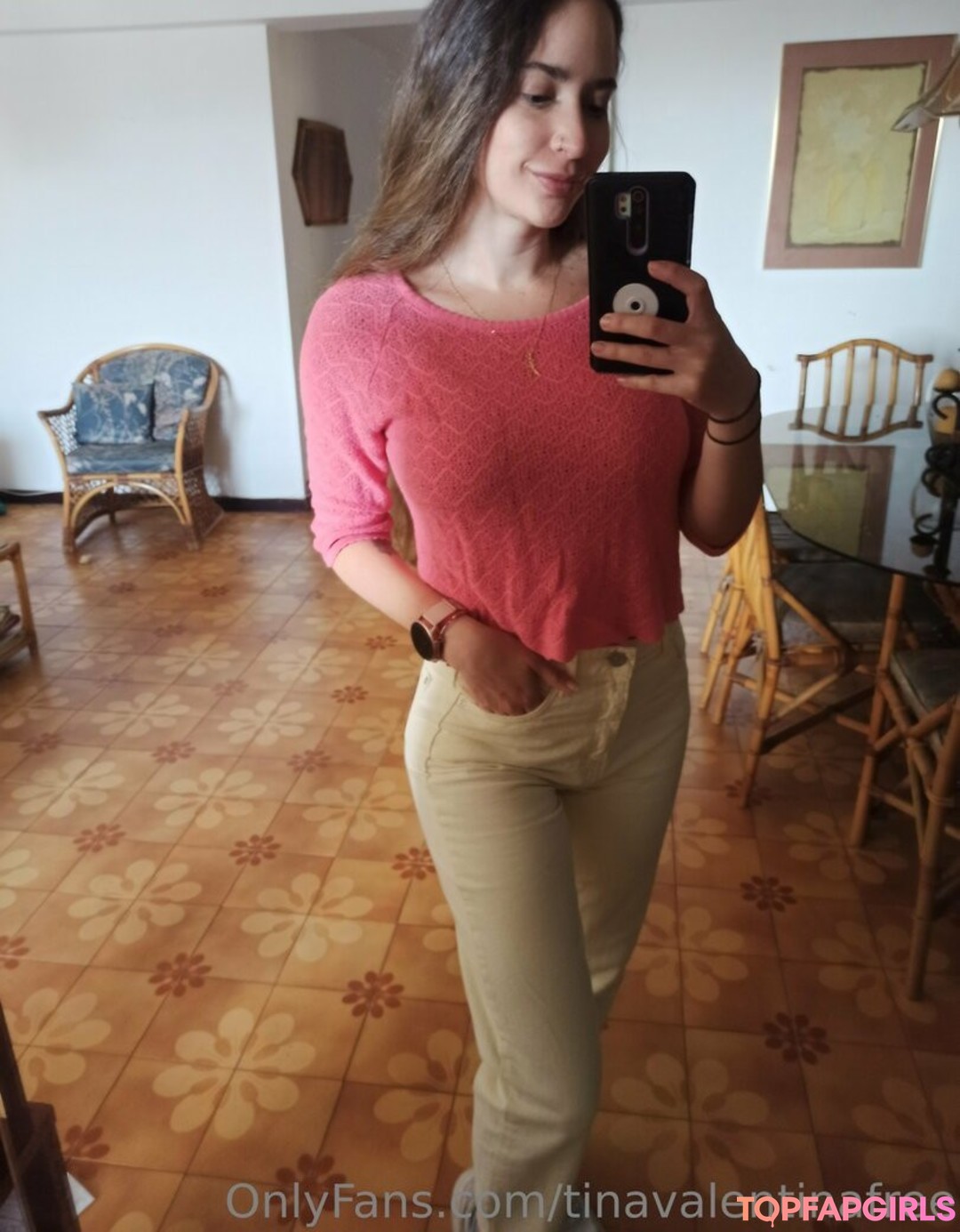 Foto desnuda filtrada de OnlyFans de Tinavalentinafree #44 Foto desnuda filtrada de OnlyFans de Tinavalentinafree #44