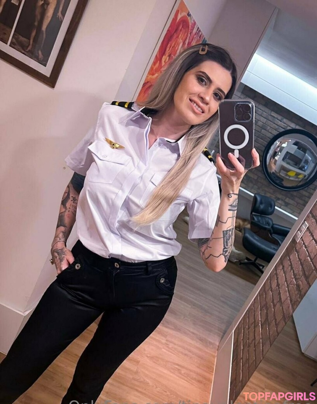 Foto desnuda filtrada de OnlyFans de Tinavalentinafree #700 Foto desnuda filtrada de OnlyFans de Tinavalentinafree #700