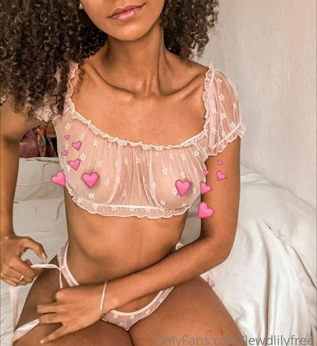 Foto desnuda filtrada de OnlyFans de Lewdlilyfree