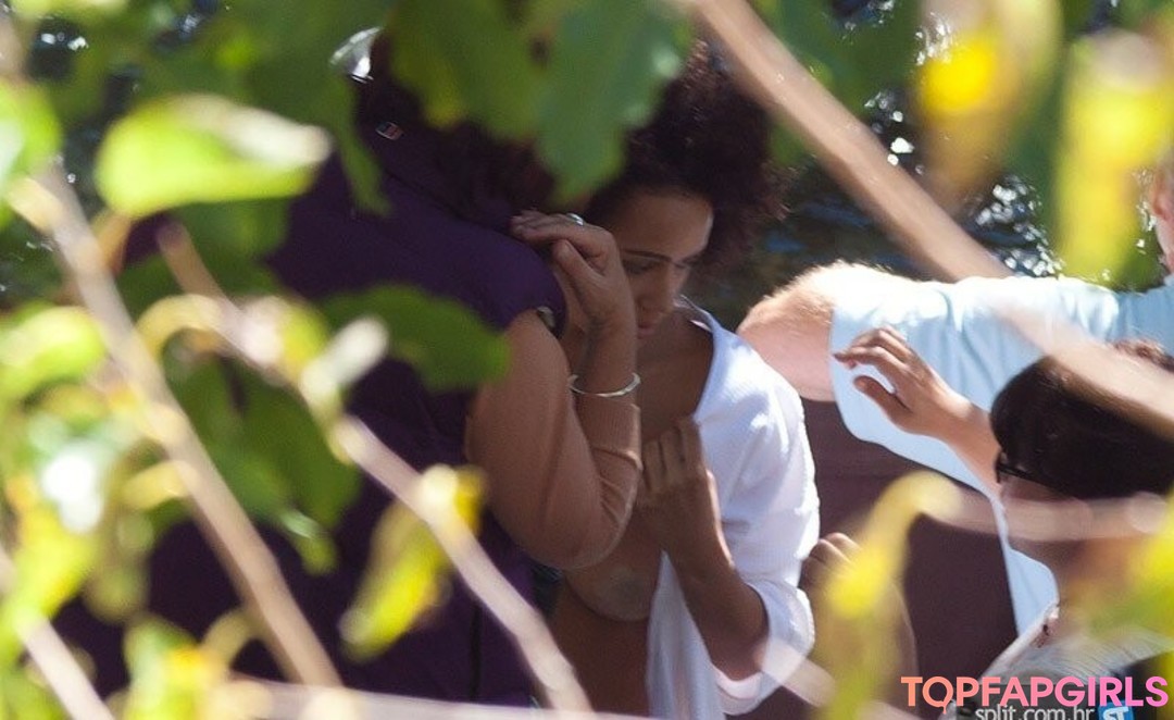 Foto desnuda filtrada de OnlyFans de Nathalie Emmanuel #28 Foto desnuda filtrada de OnlyFans de Nathalie Emmanuel #28