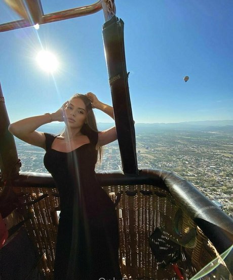 Hot_dakota