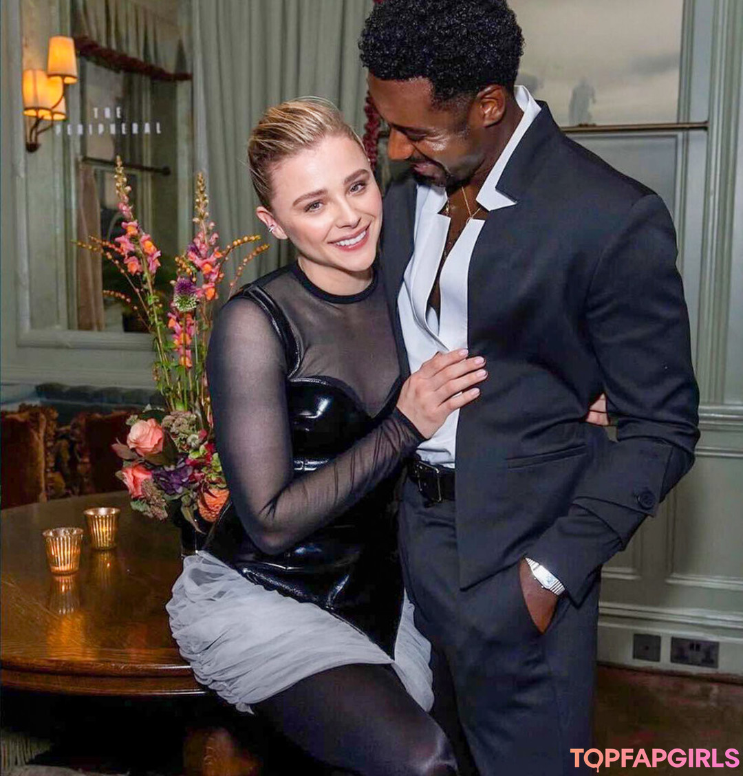 Foto desnuda filtrada de OnlyFans de Chloe Grace Moretz #316 Foto desnuda filtrada de OnlyFans de Chloe Grace Moretz #316