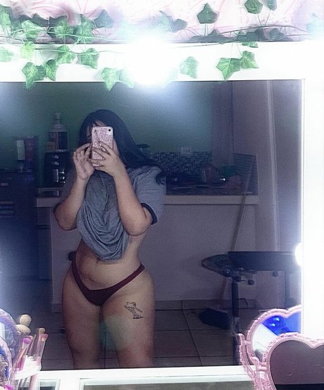 Foto desnuda filtrada de OnlyFans de Yamihub