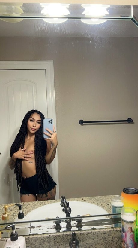 Foto desnuda filtrada de OnlyFans de Deepressuree