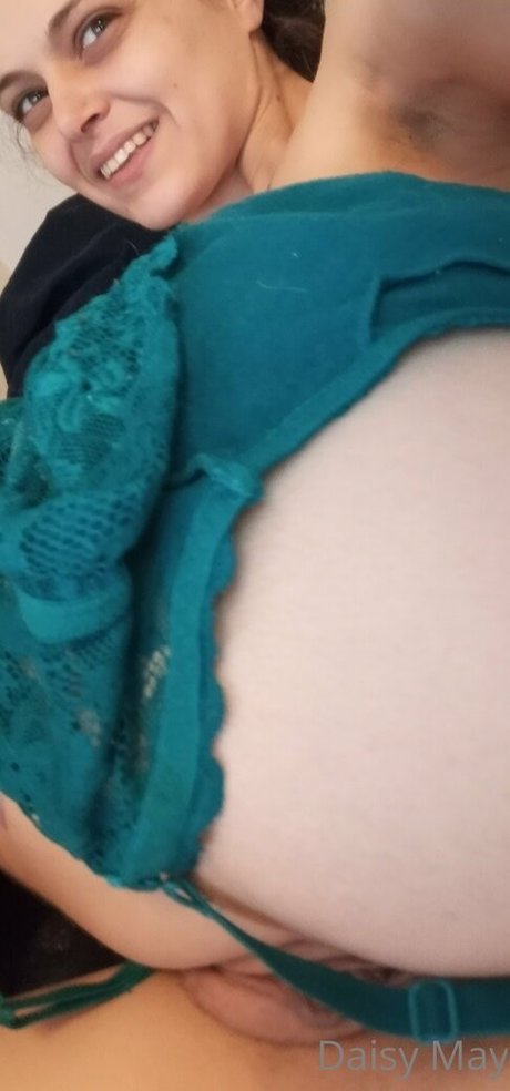 Foto desnuda filtrada de OnlyFans de Sexydaisymay