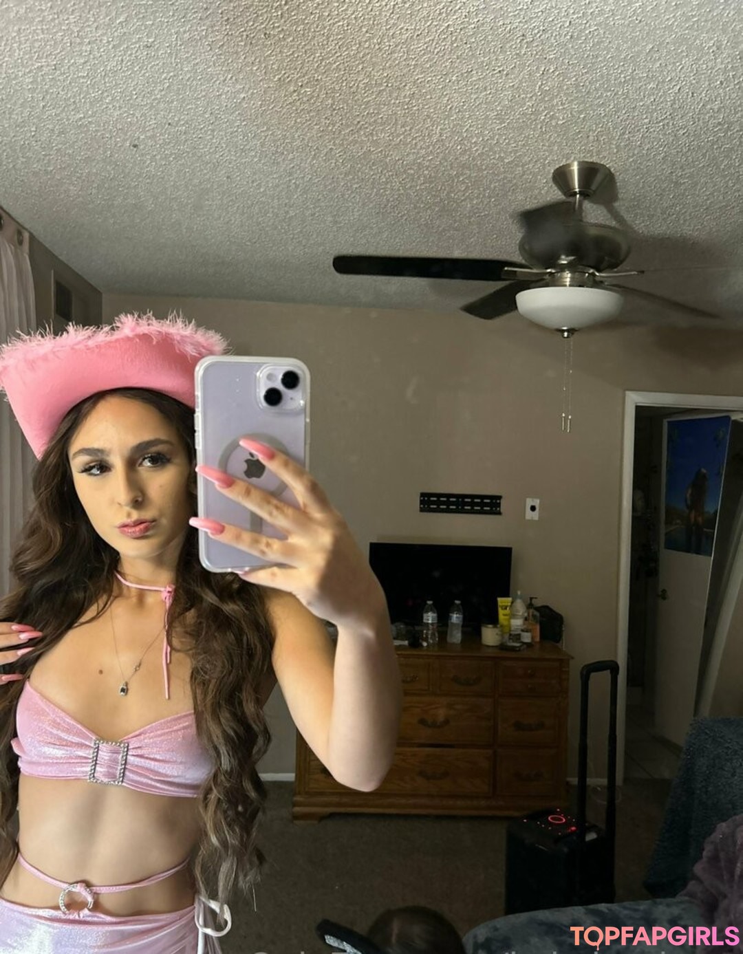 Foto desnuda filtrada de OnlyFans de Kekebanksxx #29 Foto desnuda filtrada de OnlyFans de Kekebanksxx #29