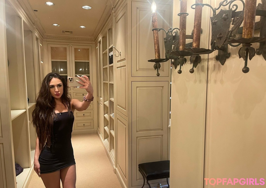 Foto desnuda filtrada de OnlyFans de Kekebanksxx #47 Foto desnuda filtrada de OnlyFans de Kekebanksxx #47