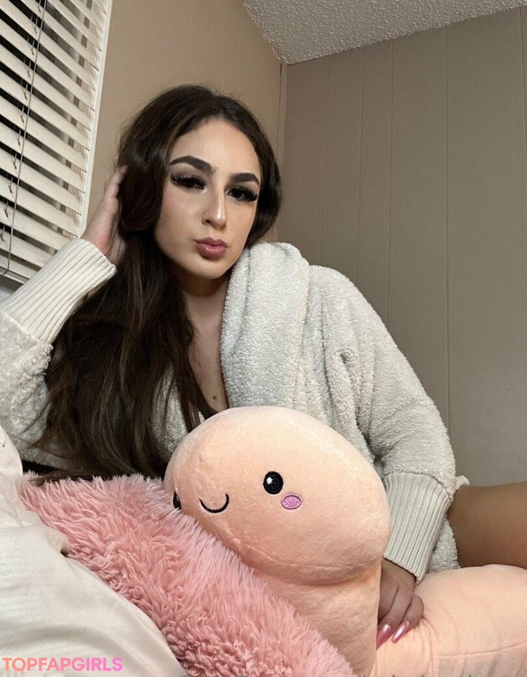 Foto desnuda filtrada de OnlyFans de Kekebanksxx #65 Foto desnuda filtrada de OnlyFans de Kekebanksxx #65