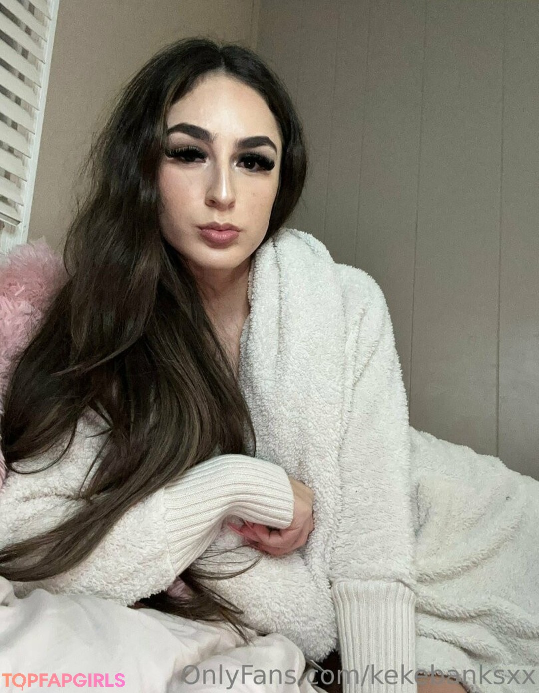 Foto desnuda filtrada de OnlyFans de Kekebanksxx #90 Foto desnuda filtrada de OnlyFans de Kekebanksxx #90