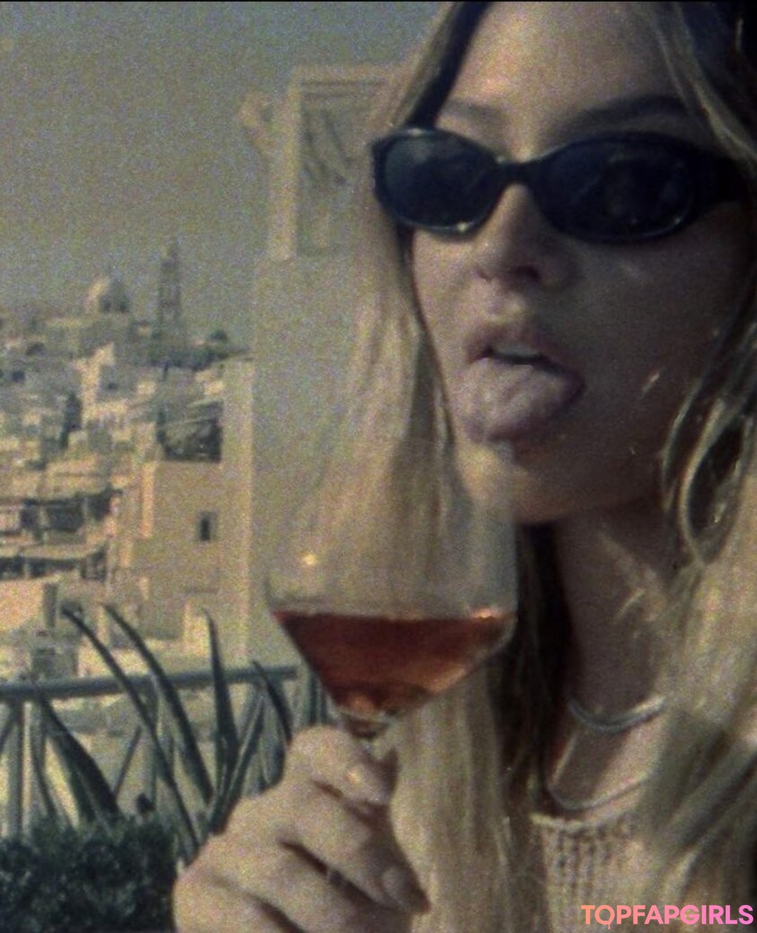 Foto desnuda filtrada de OnlyFans de Madelyn Cline #321 Foto desnuda filtrada de OnlyFans de Madelyn Cline #321