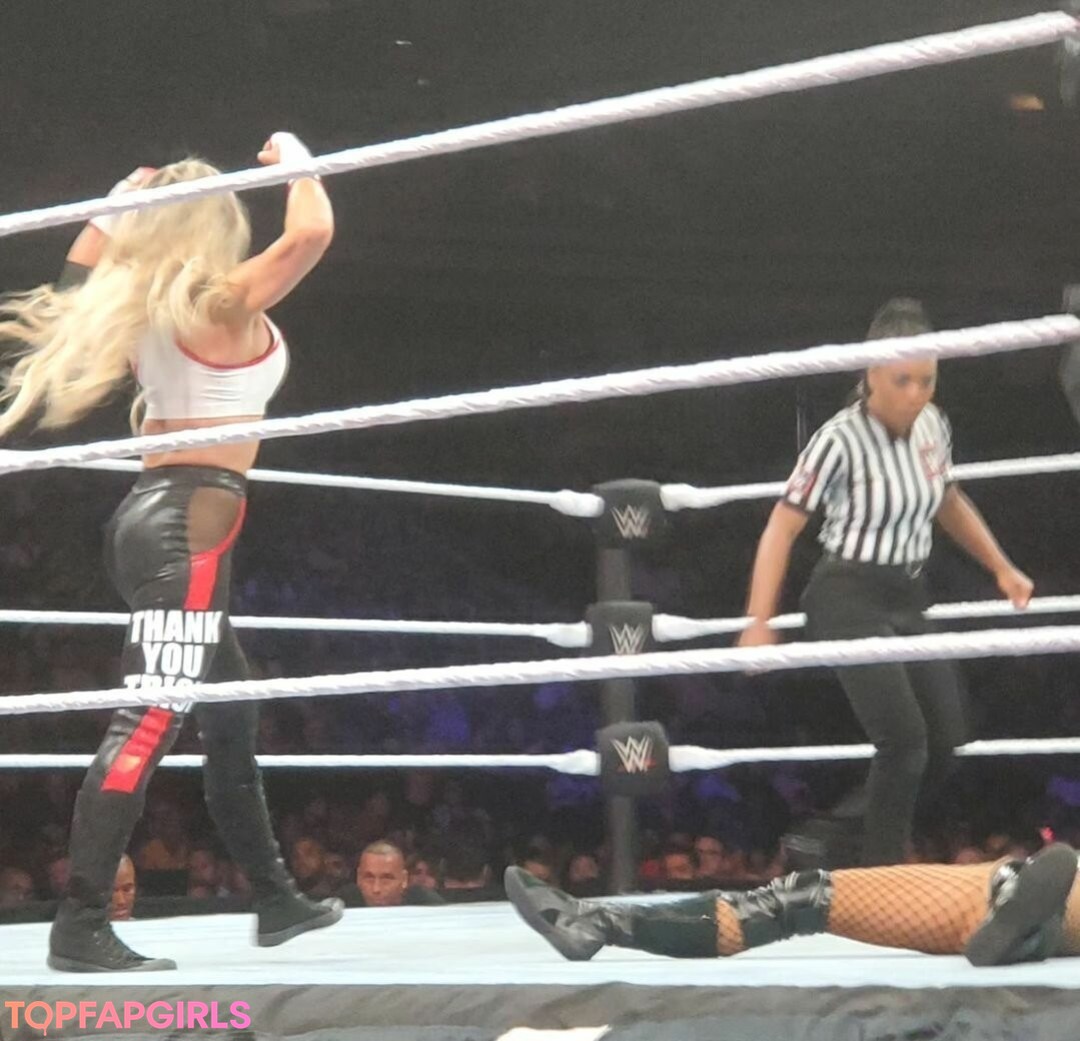 Foto desnuda filtrada de OnlyFans de Trish Stratus #1169