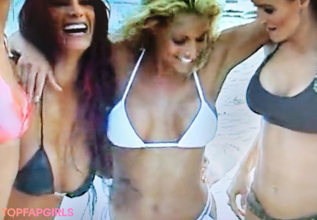 Foto desnuda filtrada de OnlyFans de Trish Stratus #113 Foto desnuda filtrada de OnlyFans de Trish Stratus #113