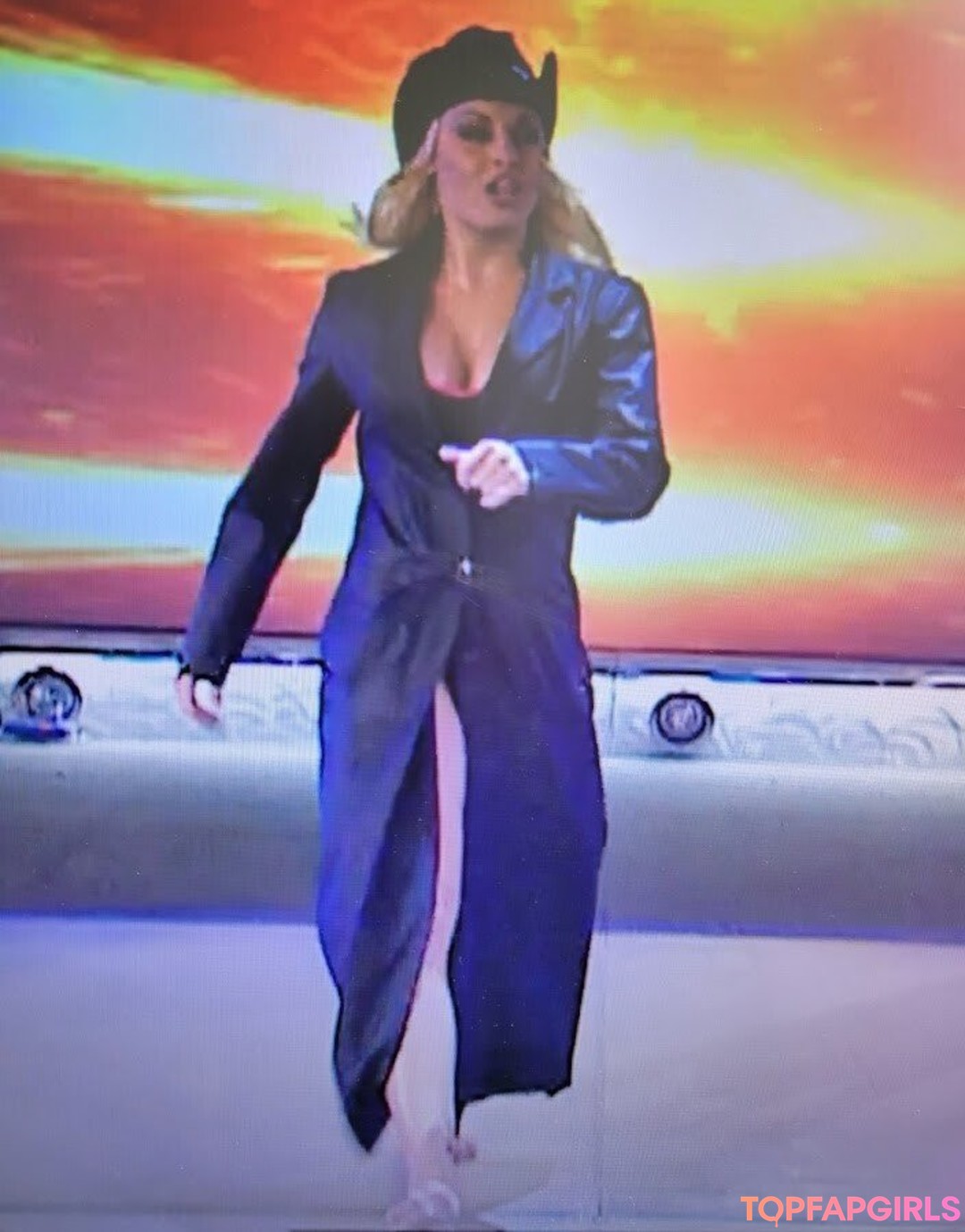Foto desnuda filtrada de OnlyFans de Trish Stratus #219 Foto desnuda filtrada de OnlyFans de Trish Stratus #219