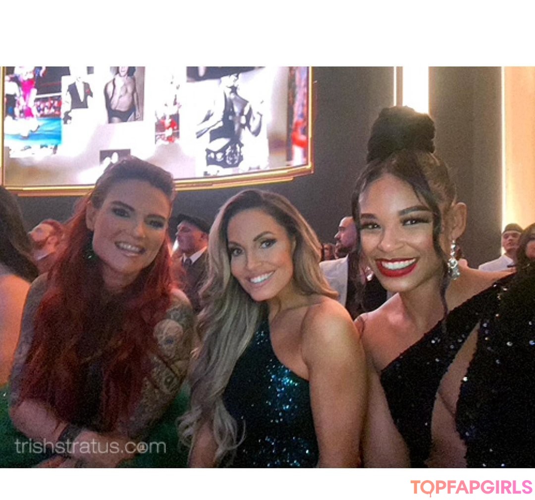 Foto desnuda filtrada de OnlyFans de Trish Stratus #333 Foto desnuda filtrada de OnlyFans de Trish Stratus #333