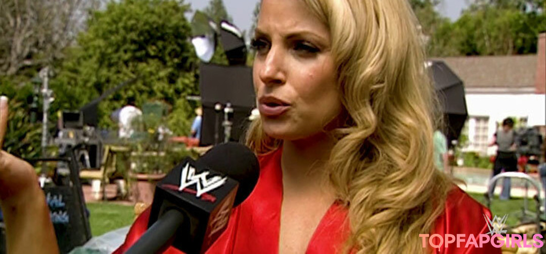 Foto desnuda filtrada de OnlyFans de Trish Stratus #460 Foto desnuda filtrada de OnlyFans de Trish Stratus #460