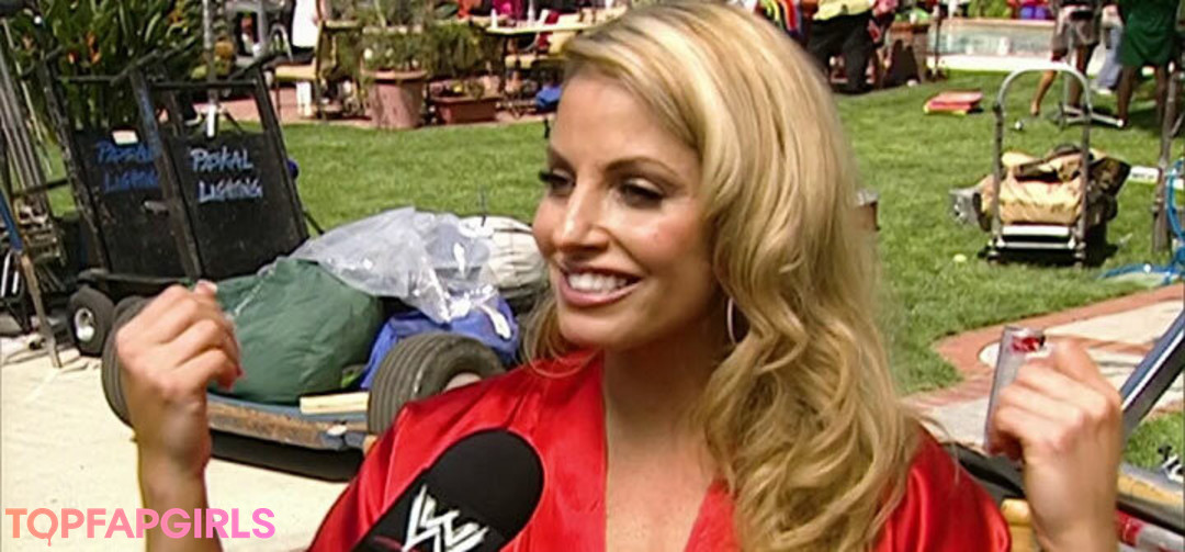 Foto desnuda filtrada de OnlyFans de Trish Stratus #464 Foto desnuda filtrada de OnlyFans de Trish Stratus #464