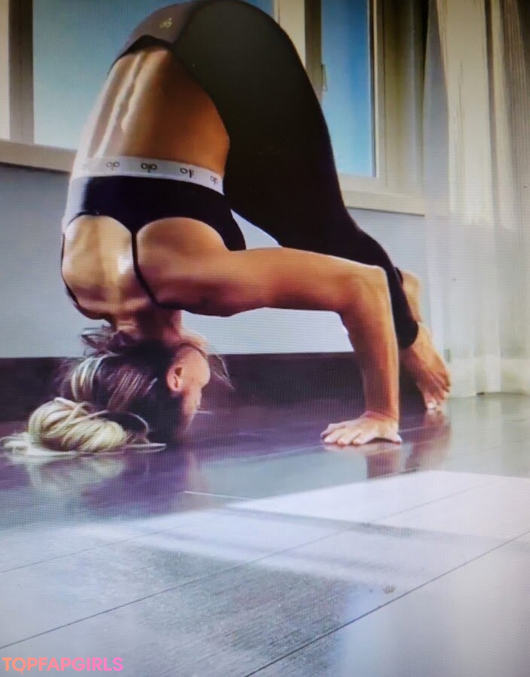 Foto desnuda filtrada de OnlyFans de Trish Stratus #625 Foto desnuda filtrada de OnlyFans de Trish Stratus #625