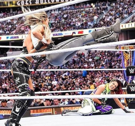 Trish Stratus