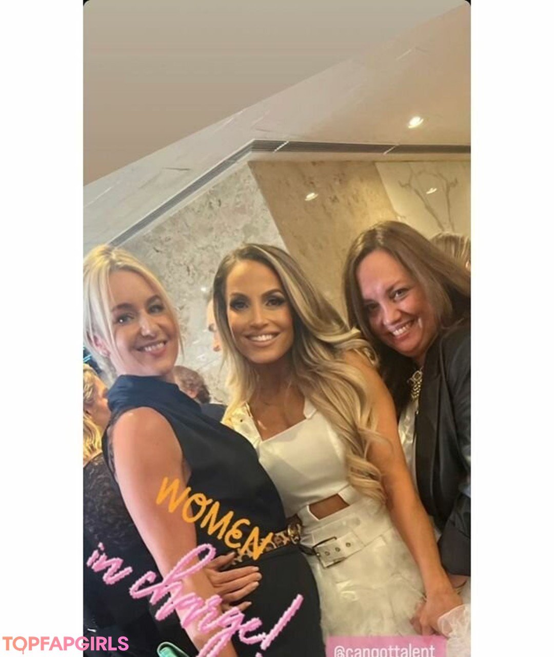 Foto desnuda filtrada de OnlyFans de Trish Stratus #902 Foto desnuda filtrada de OnlyFans de Trish Stratus #902