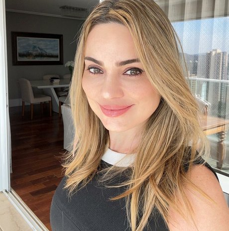 Foto desnuda filtrada de OnlyFans de Rachel Sherazade