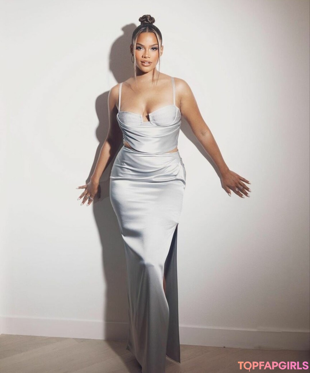 Foto desnuda filtrada de OnlyFans de Kamie Crawford #14 Foto desnuda filtrada de OnlyFans de Kamie Crawford #14