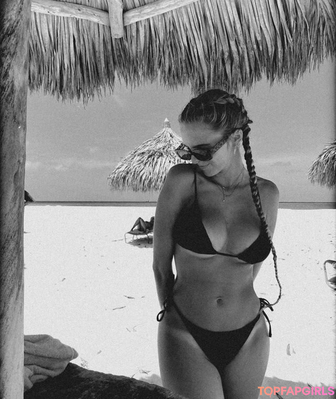 Foto desnuda filtrada de OnlyFans de Lies Zhara #95 Foto desnuda filtrada de OnlyFans de Lies Zhara #95