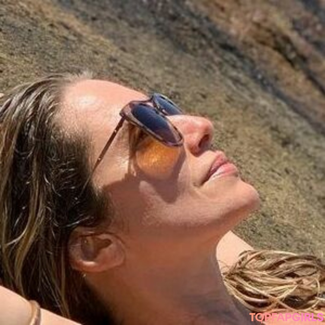 Foto desnuda filtrada de OnlyFans de Leticia Spiller #13 Foto desnuda filtrada de OnlyFans de Leticia Spiller #13