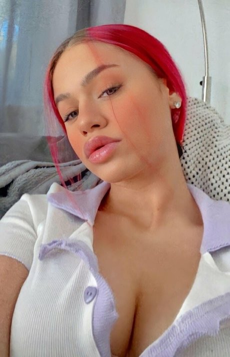 Foto desnuda filtrada de OnlyFans de Badmomzjay