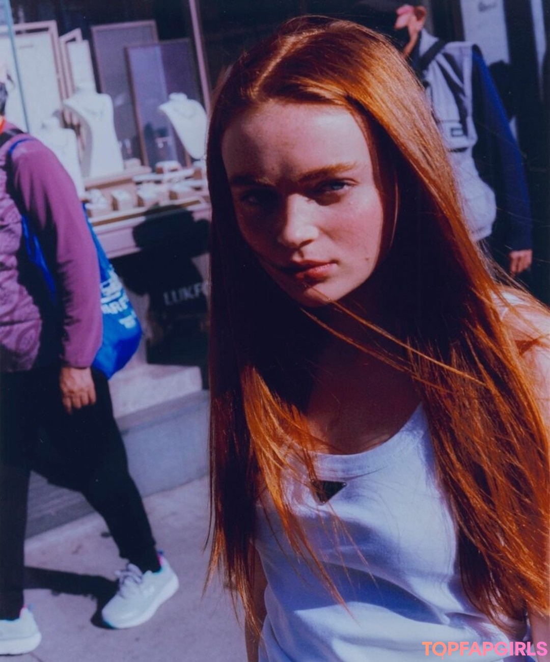 Foto desnuda filtrada de OnlyFans de Sadie Sink #267 Foto desnuda filtrada de OnlyFans de Sadie Sink #267