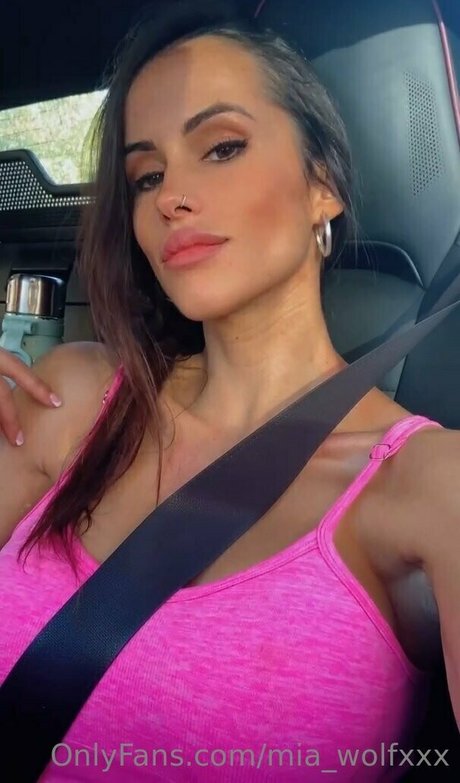 Mia_wolfxxx