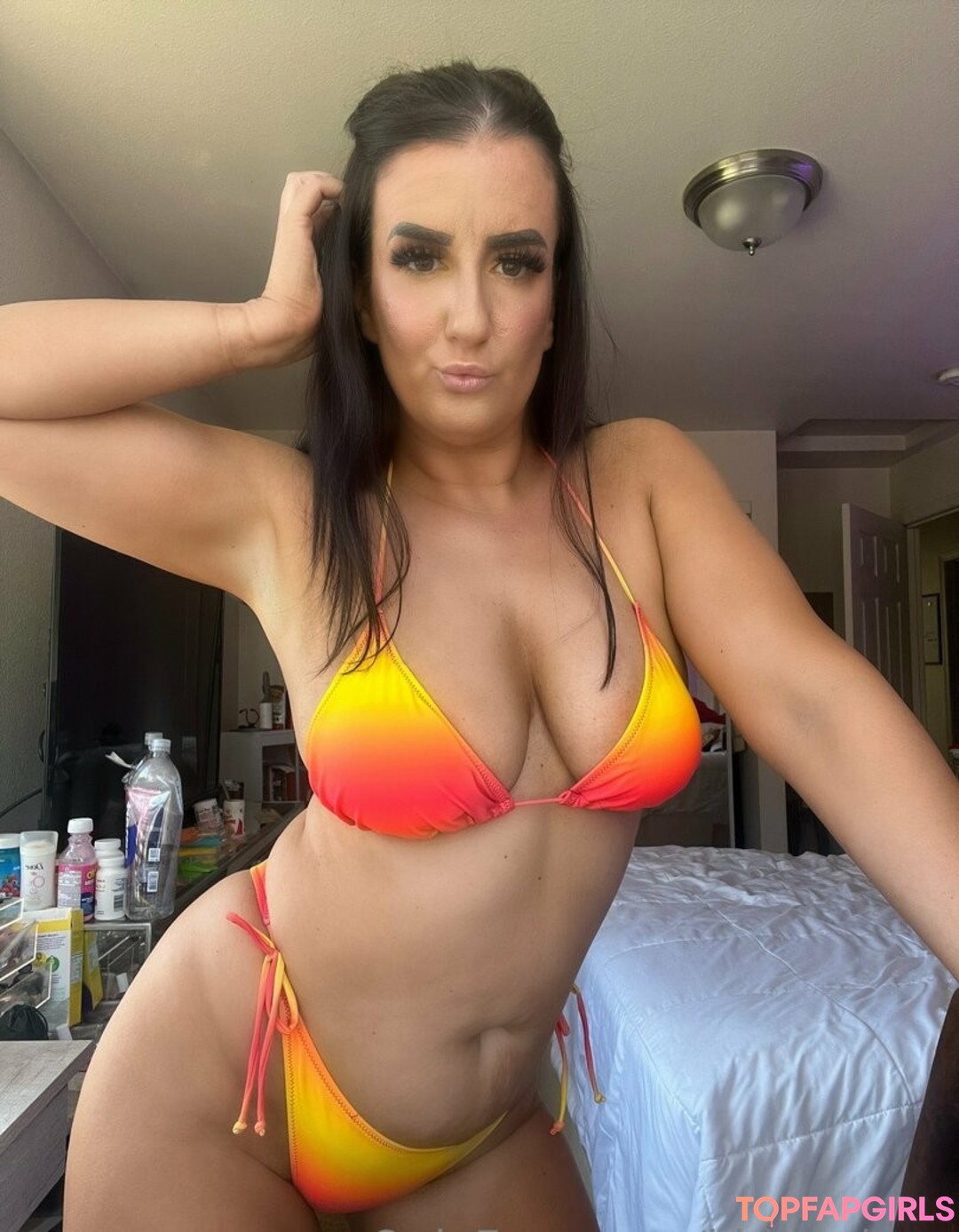 Foto desnuda filtrada de OnlyFans de Khloeeluca #105 Foto desnuda filtrada de OnlyFans de Khloeeluca #105