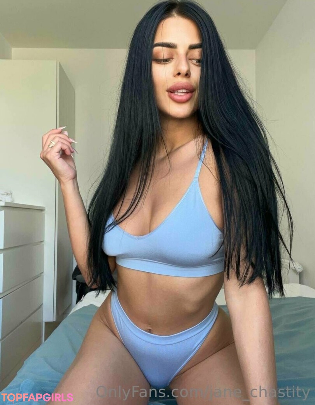 Foto desnuda filtrada de OnlyFans de Janechastity #539 Foto desnuda filtrada de OnlyFans de Janechastity #539