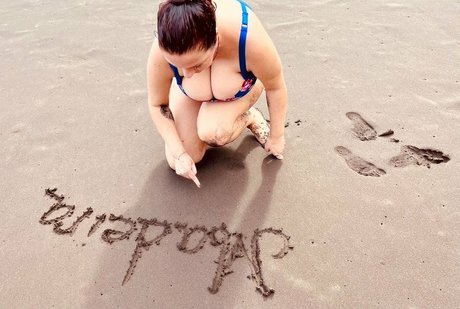 Foto desnuda filtrada de OnlyFans de Boobstruggle