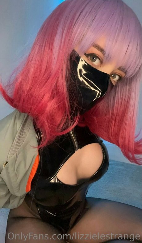 Foto desnuda filtrada de OnlyFans de Lizzie Le Strange