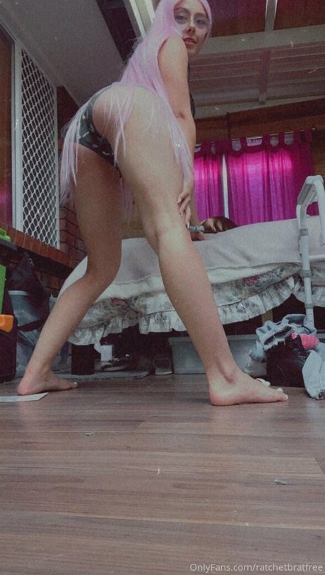 Foto desnuda filtrada de OnlyFans de Ratchetbratfree
