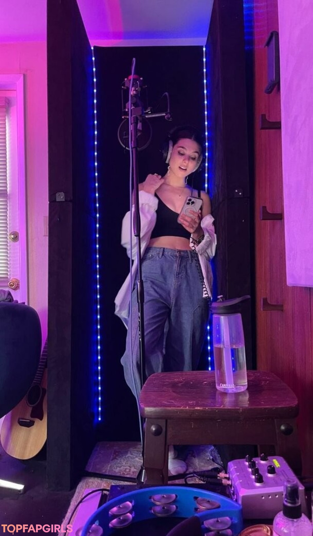 Foto desnuda filtrada de OnlyFans de Kira Kosarin #228 Foto desnuda filtrada de OnlyFans de Kira Kosarin #228