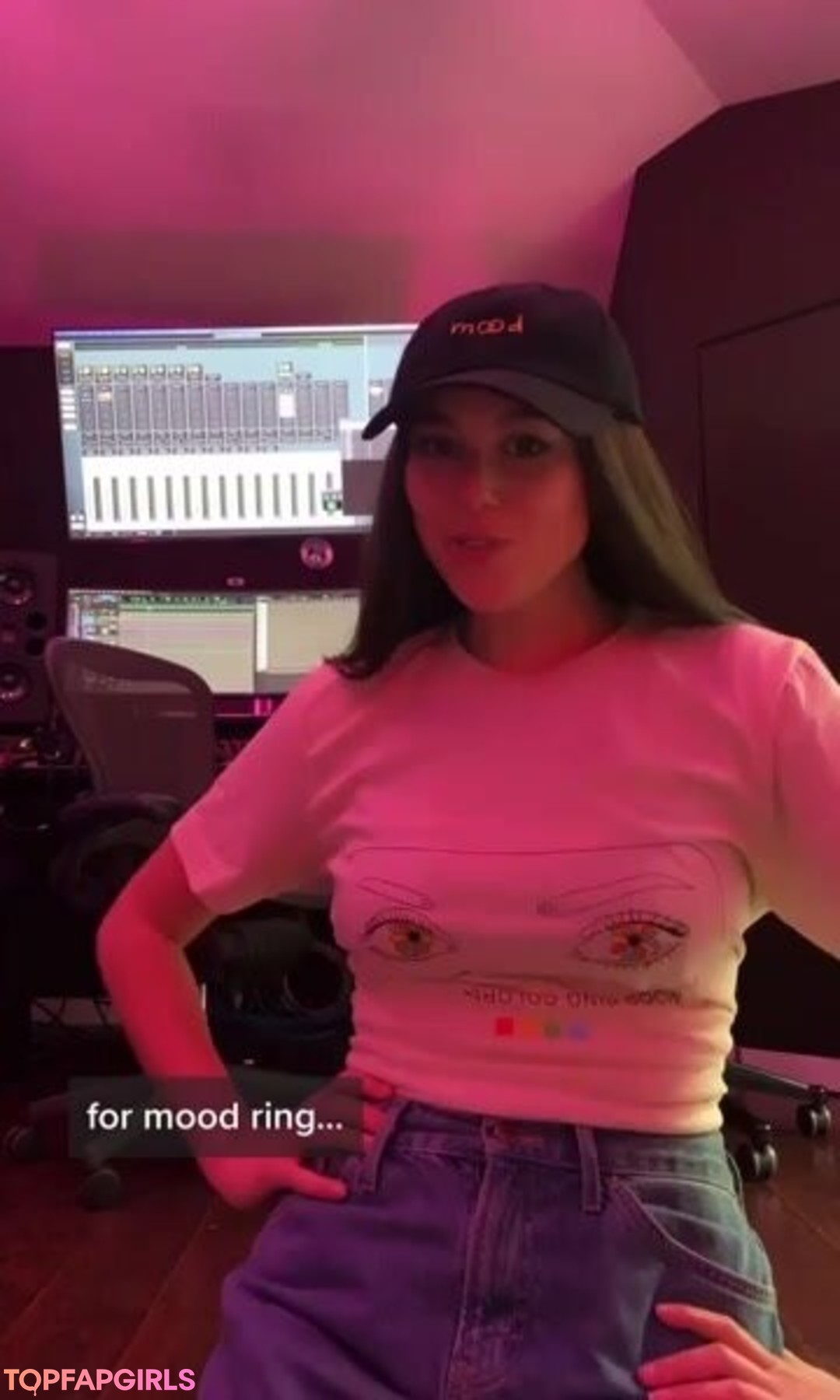 Foto desnuda filtrada de OnlyFans de Kira Kosarin #305 Foto desnuda filtrada de OnlyFans de Kira Kosarin #305